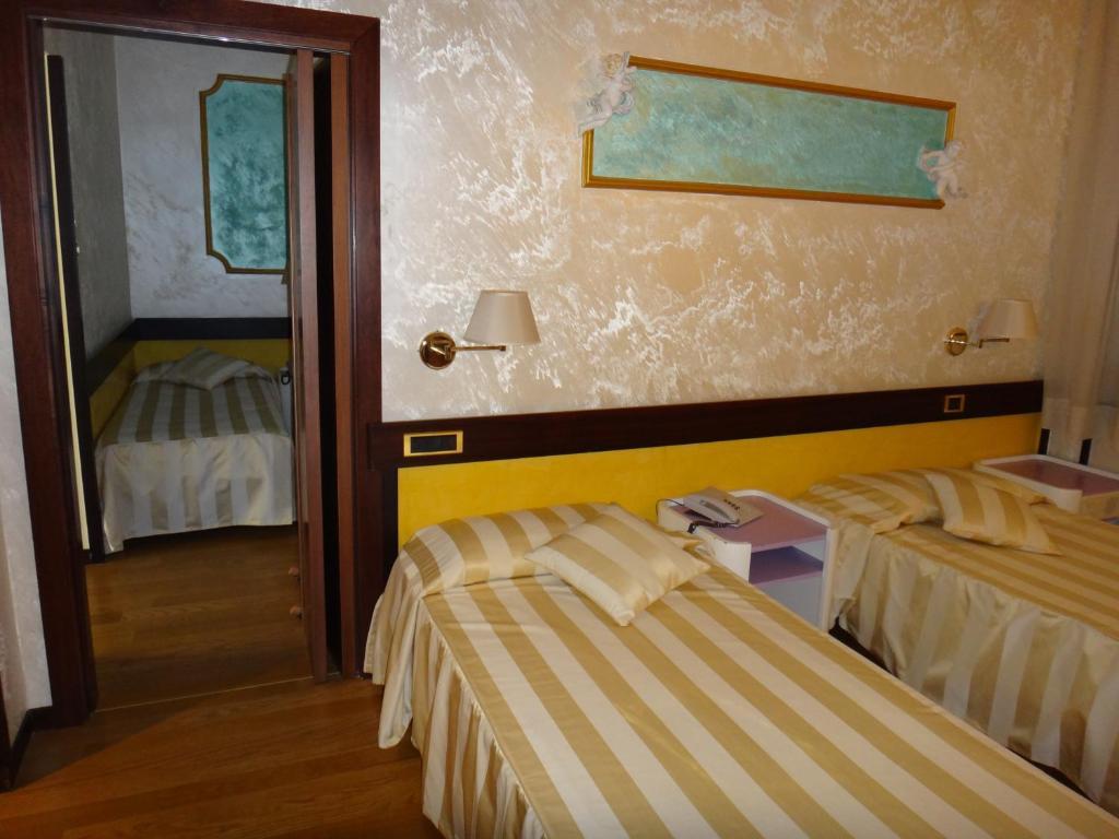 Benny Hotel Catanzaro Zimmer foto